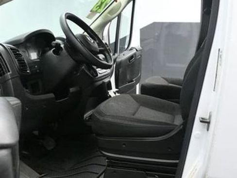 Used 2023 RAM ProMaster 2500 image 14