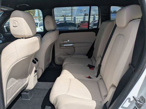 Used 2025 Mercedes-Benz GLB 250 4MATIC w/ Winter Package image 12