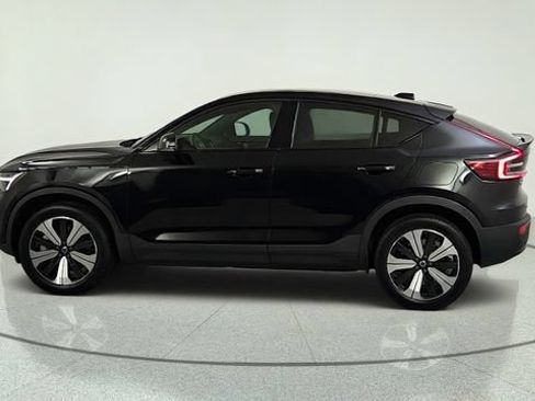Certified 2023 Volvo C40 P8 Recharge Plus w/ Protection Package Premier AWD/4WD image 4