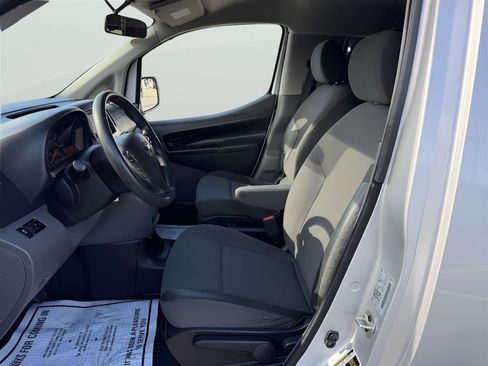 Used 2020 Nissan NV200 SV w/ Sliding Glass Door Package image 11