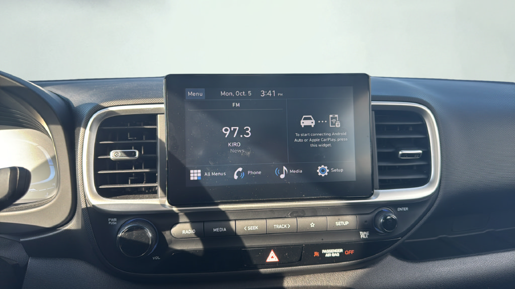 Used 2026 Hyundai Venue SE FWD image 15