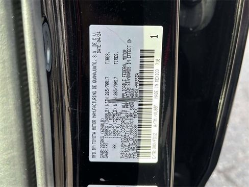 Used 2024 Toyota Tacoma TRD Off-Road image 26