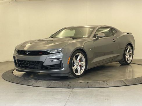 Used 2022 Chevrolet Camaro SS RWD image 1
