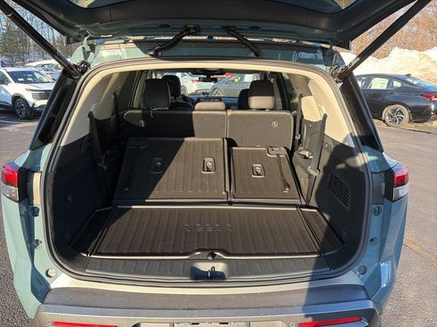 New 2026 Nissan Pathfinder Platinum w/ Cargo Package image 31