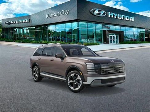 New 2026 Hyundai Palisade Limited image 2
