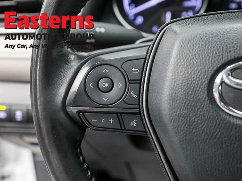 Used 2024 Toyota Camry SE image 15