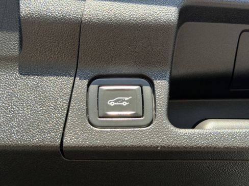 Used 2020 GMC Acadia Denali w/ Technology Package image 11