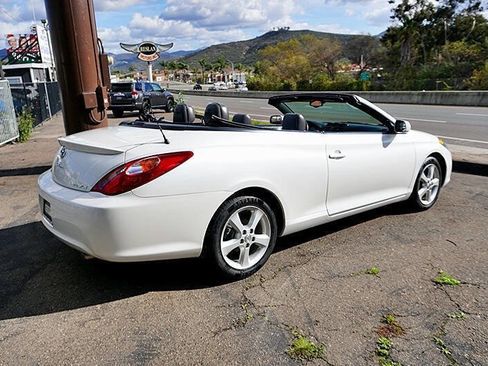 Used 2005 Toyota Solara SLE image 8