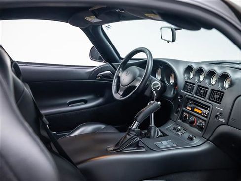 Used 2000 Dodge Viper GTS image 27