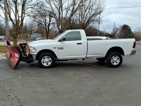 Used 2016 RAM 3500 Tradesman w/ Chrome Appearance Group image 2