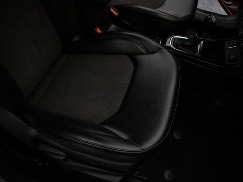 Used 2020 Jeep Compass Latitude image 17