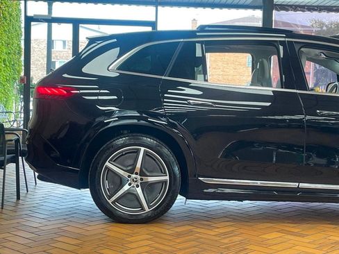 Used 2023 Mercedes-Benz EQS 580 4MATIC SUV image 8