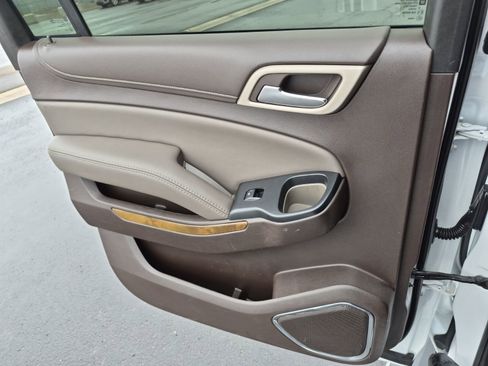 Used 2017 GMC Yukon XL Denali w/ Open Road Package image 38