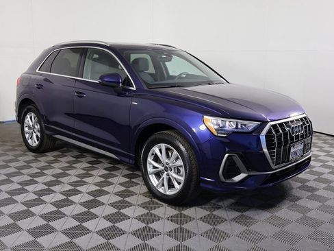 Used 2022 Audi Q3 2.0T Premium image 2