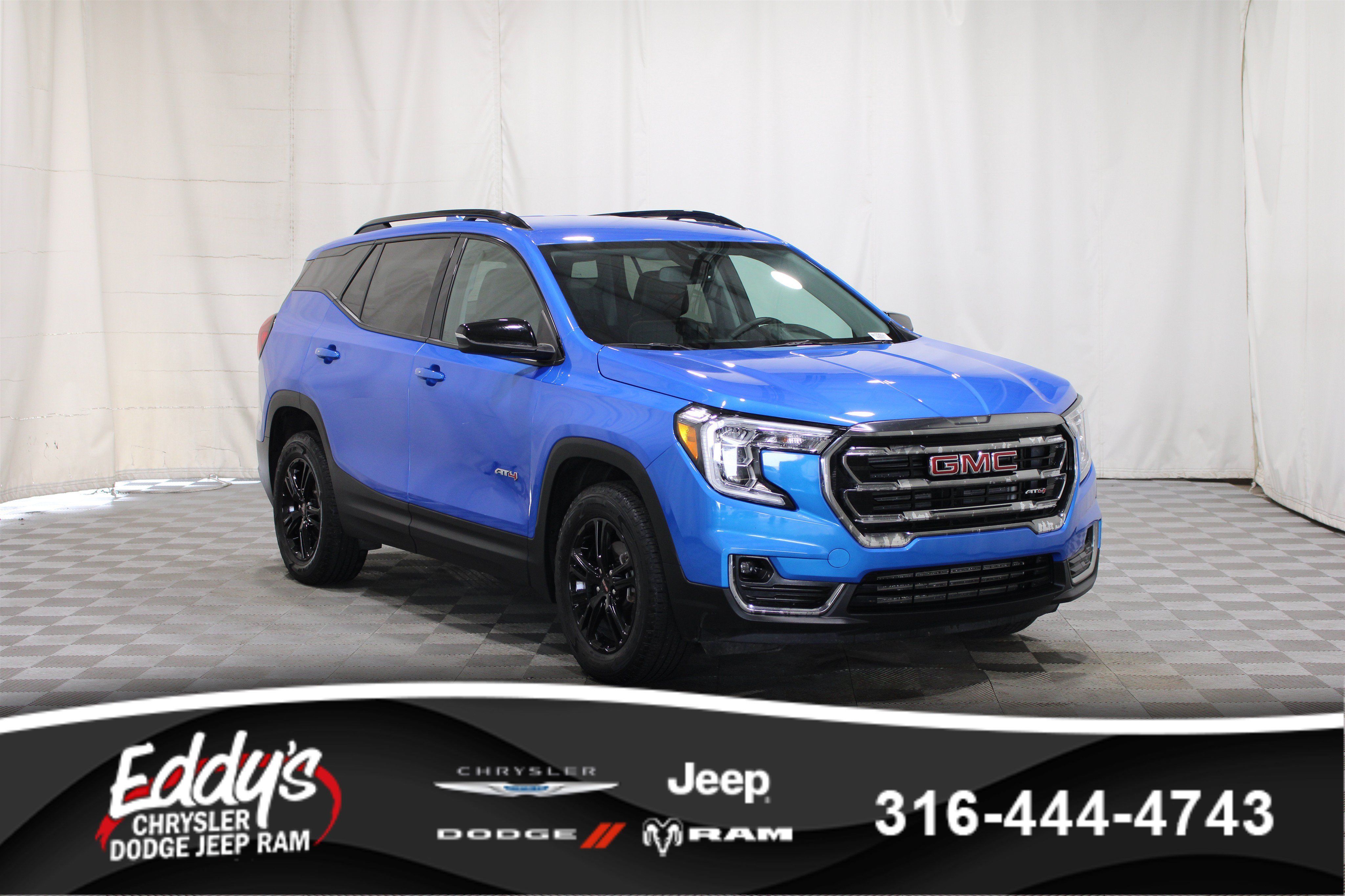 Used 2024 GMC Terrain AT4 AWD/4WD image 1