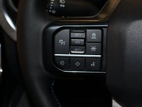 New 2025 Ford F350 Platinum w/ FX4 Off-Road Package image 19