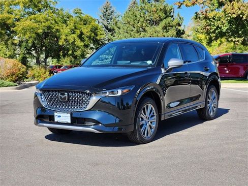 New 2025 MAZDA CX-5 Signature image 8