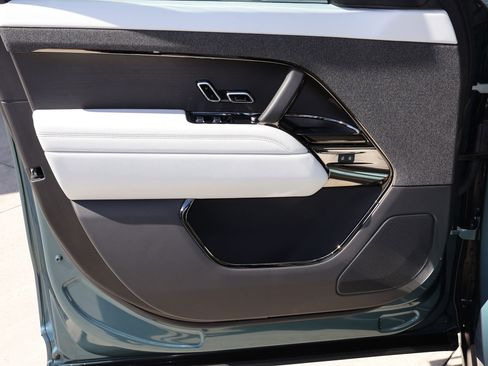 Certified 2025 Land Rover Range Rover Sport S image 12