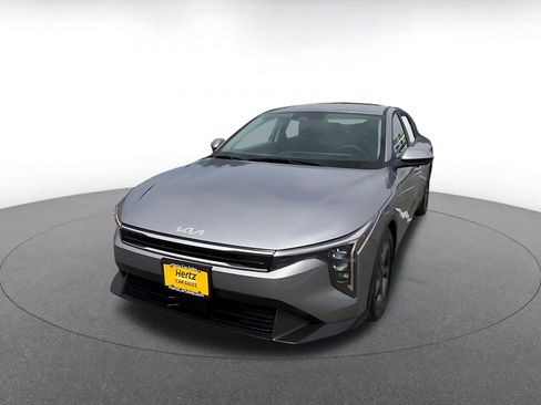 Used 2025 Kia K4 LXS image 7