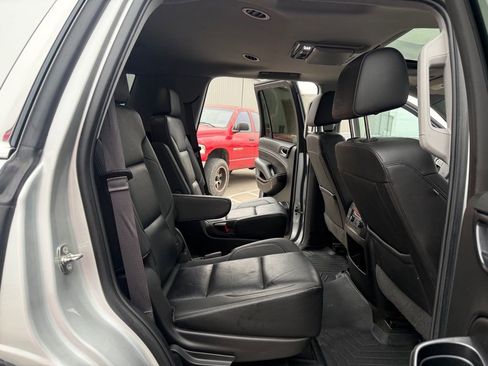 Used 2017 Chevrolet Tahoe LT w/ LT Signature Package image 22