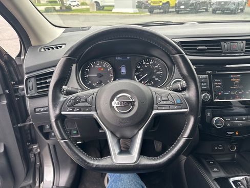 Used 2020 Nissan Rogue Sport SV w/ Technology Package AWD/4WD image 21