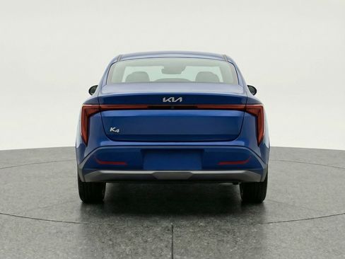 Used 2025 Kia K4 LXS image 7