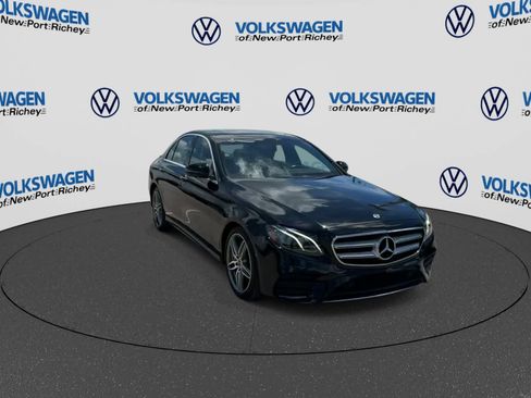 Used 2020 Mercedes-Benz E 350 Sedan image 2