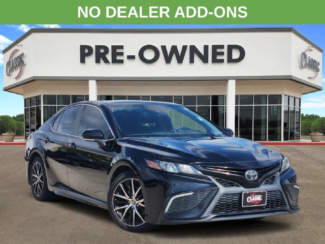 Used 2022 Toyota Camry SE w/ Convenience Package FWD image 1