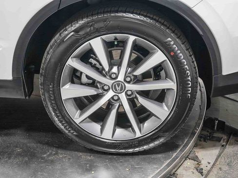 Used 2025 Acura MDX SH-AWD w/ Technology Package image 5