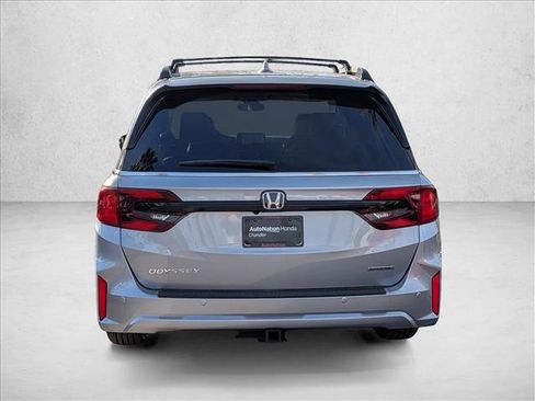 New 2026 Honda Odyssey Touring image 8