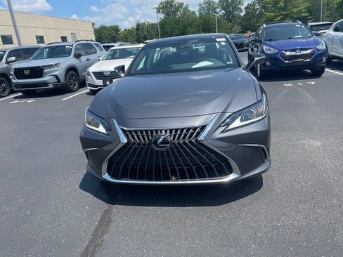 Used 2023 Lexus ES 350 w/ Premium Package FWD image 2