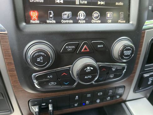 Used 2016 RAM 3500 Laramie w/ Convenience Group image 32