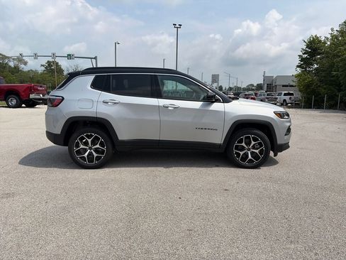New 2026 Jeep Compass Limited AWD/4WD image 5
