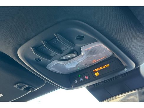 Used 2024 Chevrolet Colorado Z71 w/ Safety Package image 23