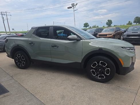 Used 2024 Hyundai Santa Cruz SEL AWD/4WD image 14