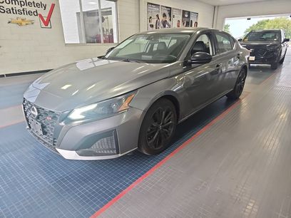 Used 2023 Nissan Altima 2.5 SR