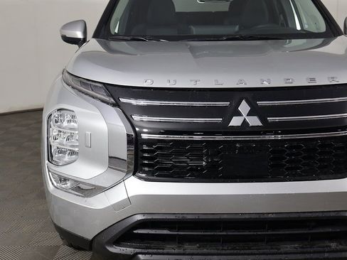 New 2026 Mitsubishi Outlander ES AWD/4WD image 14