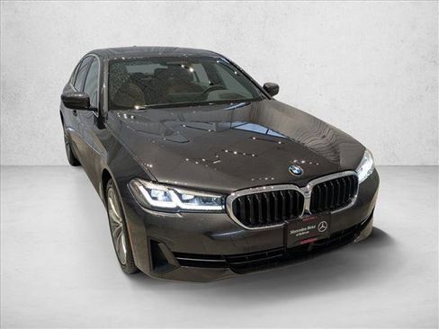 Used 2023 BMW 540i xDrive 540i xDrive w/ Premium Package image 3