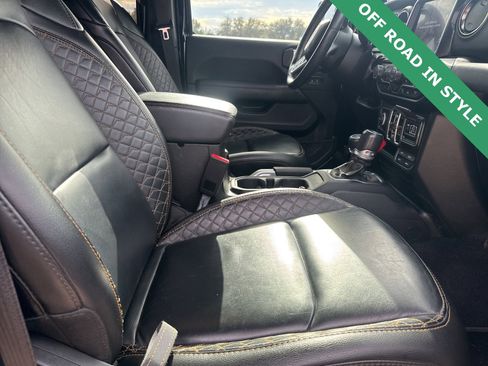 Used 2022 Jeep Wrangler Sahara image 20