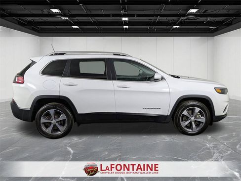 Used 2019 Jeep Cherokee Limited image 6