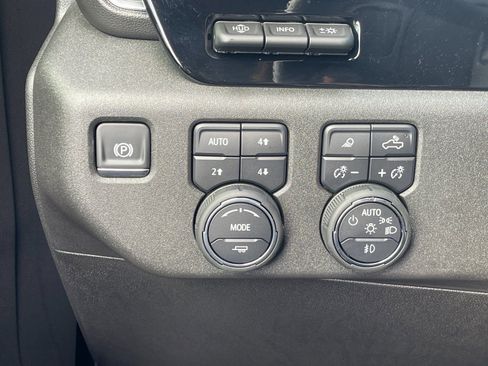 Used 2025 Chevrolet Silverado 2500 High Country w/ High Country Premium Package image 31