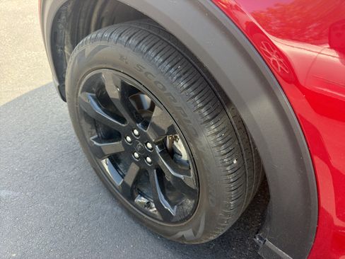 Used 2023 Ford Explorer ST-Line w/ Class IV Trailer Tow Package RWD image 8