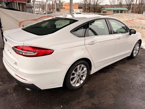 Used 2020 Ford Fusion SE image 13