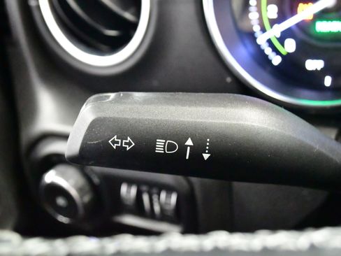 Used 2022 Jeep Wrangler Unlimited Sahara w/ Cold Weather Group image 34