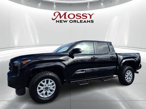 Used 2024 Toyota Tacoma SR5 image 1