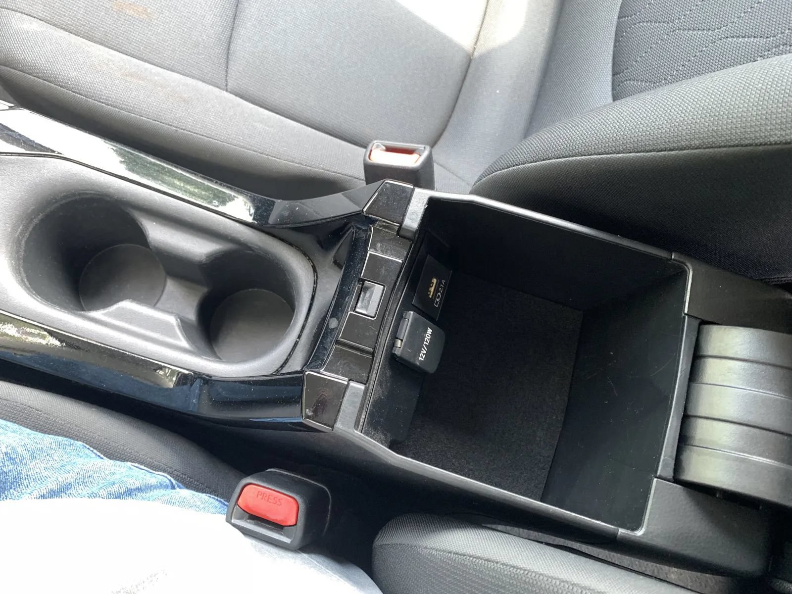 Used 2021 Toyota Corolla LE FWD image 17