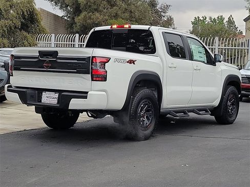 New 2025 Nissan Frontier PRO-4X w/ Pro Premium Package image 2