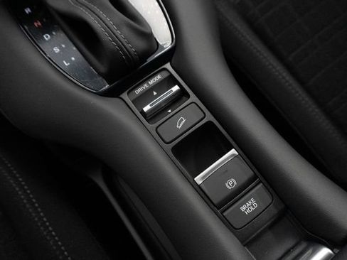 New 2027 Honda HR-V LX image 10