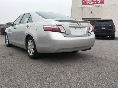 Used 2009 Toyota Camry Hybrid Sedan 4D image 15