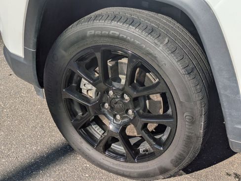 Used 2023 Jeep Compass Altitude image 26